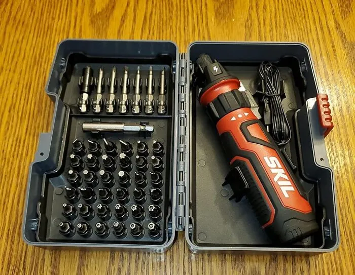 Assembling Furniture Without Losing Your Mind Is A Life Skill That Somehow Never Gets Covered In The Manual. But With An <a Style="Display:inline;" Href="Https://Www.amazon.com/Rechargeable-Cordless-Screwdriver-Circuit-Technology/Dp/B07c4916ls?ie=utf8&th=1&linkcode=ll1&tag=bpgorilla-20&linkid=1339ef11738db0b71919c62dd83a93b6&language=en_us&ref_=as_li_ss_tl" Target="_blank"><span Style="Font: Inherit; Color: #d74b1f;"> Electric Screwdriver With 45 Bits </Span>, You'll Be Well On Your Way To Becoming A Pro At Putting Together Even The Most Finicky Bookshelves And Coffee Tables