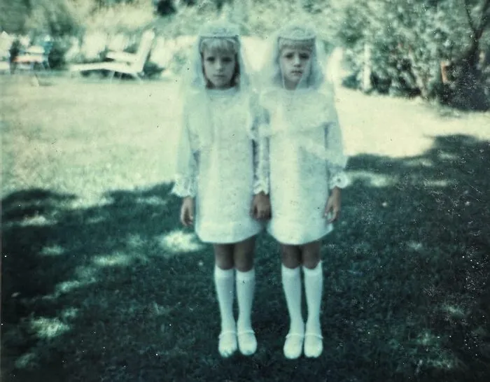 Mi suegra y su gemela en los años 60