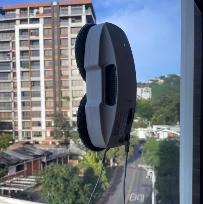 The <a Style="Display:inline;" Href="Https://Www.amazon.com/Automatic-Cleaning-Ultrasonic-Fmart-T9/Dp/B09vkkkw4k?ie=utf8&th=1&linkcode=ll1&tag=bpdonkey-20&linkid=6cbd400d9453c2f82f90d2bdc5a26d1a&language=en_us&ref_=as_li_ss_tl" Target="_blank"><span Style="Font: Inherit; Color: #d74b1f;"> Window Cleaning Robot </Span> Is A Tiny, Tireless Worker That Scales Glass With Ease, Leaving A Streak-Free Shine In Its Wake - All While You Stay Safely On The Ground