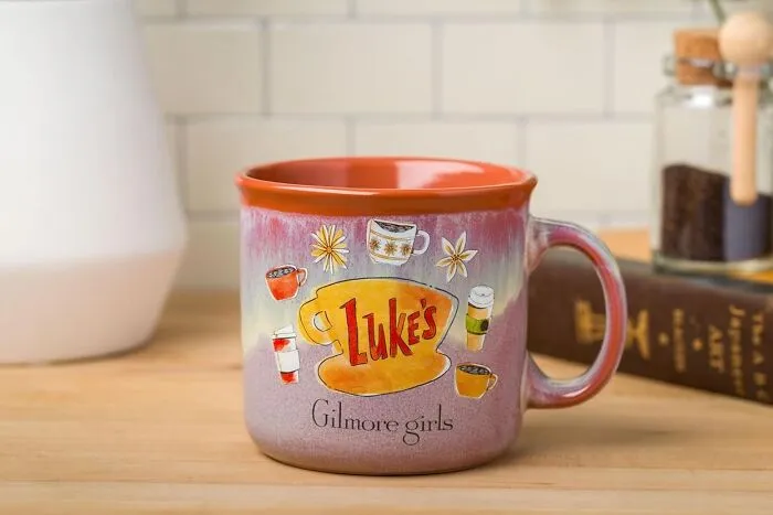 Fuel Up Like A Gilmore Girl With A Cup Of Coffee From <a Style="Display:inline;" Href="Https://Www.amazon.com/Silver-Buffalo-Gilmore-Reactive-Ceramic/Dp/B0dpxxzkpp?th=1&linkcode=ll1&tag=bpfrog-20&linkid=3036e959744bfd1220a2789fdc32e256&language=en_us&ref_=as_li_ss_tl" Target="_blank"><span Style="Font: Inherit; Color: #d74b1f;"> Luke's Diner Mug </Span>, Where The Coffee Is Strong And The Sarcasm Is Stronger