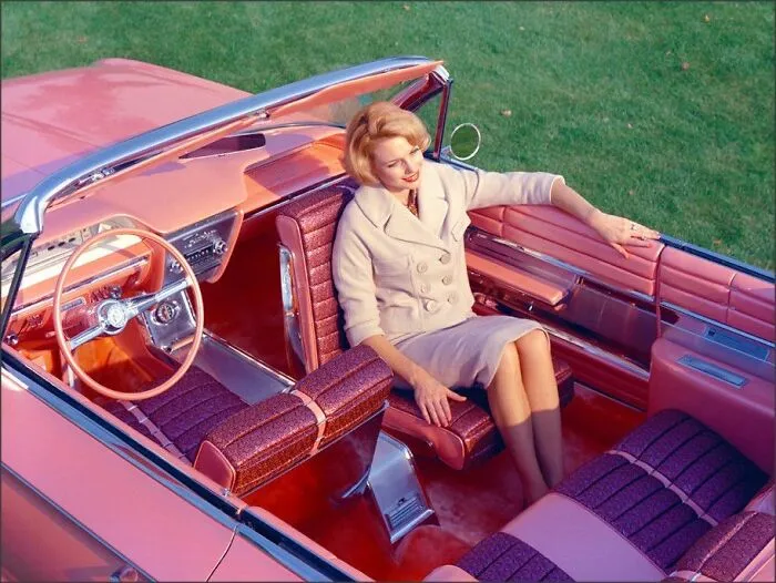 1961 Buick "Flamingo" With Rotating Front Seat