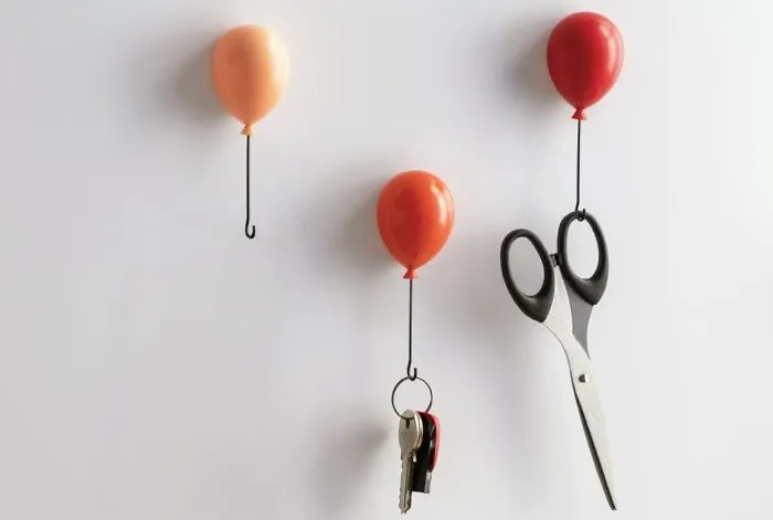 Add A Whimsical Lift To Your Entryway With The <a Style="Display:inline;" Href="Https://Www.amazon.com/Peleg-Design-Balloongers-Balloon-Shaped-Decorative/Dp/B0bv2sbk8f?crid=28gq79vzp9loq&dib=eyj2ijoimsj9.rvfffqdm4gbvmvg2bxkcv4_2agx7lr5pi6zkbqkpjkytrrmatoyj_tnl81jpxzvukmgdp6rgf5bjkzveltsug2kb2bey7cflcsdxnxdxrxawtgldf0v1yclsh8q0eksof7dhdw8c3_ibo5g_adnece8x580vg9qud9tct6bsasooevbrdphfiadjsv06schvuanoe7h9dlzvzkwbeynxkpph9kijq4re9snwmse0pyy2sgwo4mqlxxm-Uzfgvtiaxj0zcy0lfmg4bdyv-Qxbwkgzh8zwvpqnwuxoo2hxvh8hkp4dxuqng6zcb9_vfj1odvicqc80vy8qlexij6h3jawujx_c0bm_jtblrqxe1j4.mq6rdpnec9pinxx3gg4oqx35i9mzsfti-7cuhb7sp6c&dib_tag=se&keywords=peleg+design&qid=1742894845&s=home-Garden&sprefix=peleg%2cgarden%2c206&sr=1-23&linkcode=ll1&tag=bppelican-20&linkid=b89eb6591b347ac0a3745f8e456dd225&language=en_us&ref_=as_li_ss_tl" Target="_blank"> <span Style="Font: Inherit; Color: #d74b1f;"> Balloon Key Hooks </Span> That Make A Playful Statement And Keep Your Keys Afloat