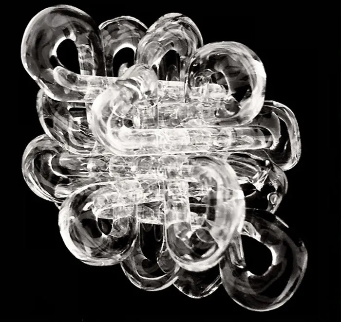 Anduriel Widmark’s World Of Glass: Geometry, And The Magic In Between (10 Pics)