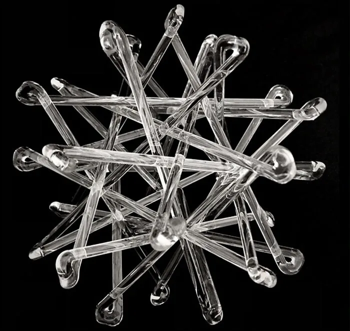 Anduriel Widmark’s World Of Glass: Geometry, And The Magic In Between (10 Pics)