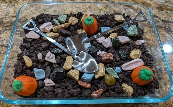 Digging Into Dessert Just Got A Whole Lot More Fun With These Adorably Quirky <a Style="Display:inline;" Href="Https://Www.amazon.com/Dessert-Shovel-Stainless-Kitchen-Restaurant/Dp/B09bfyngbr?ie=utf8&linkcode=ll1&tag=bparmadillo-20&linkid=d4751ccc8ac650e85c9a48bfe6800a07&language=en_us&ref_=as_li_ss_tl" Target="_blank"><span Style="Font: Inherit; Color: #d74b1f;"> Shovel Shaped Dessert Spoons </Span> That Will Make You Feel Like A Kid Again