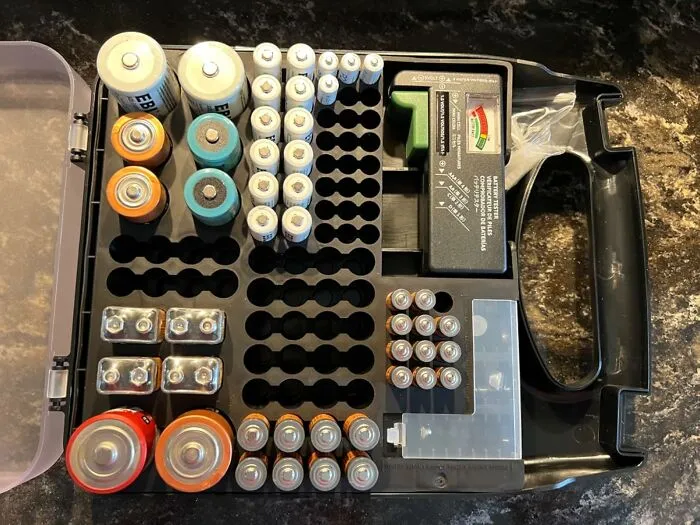 Are All Your Bulk Battery Purchases Starting To Cause Chaos? Declutter With This <a Style="Display:inline;" Href="Https://Www.amazon.com/Amazon-Basics-Organizer-Batteries-Mountable/Dp/B0bqlxmldb?ie=utf8&linkcode=ll1&tag=bpaxolotl-20&linkid=8a44214b6b1fe38d889d575abc986f45&language=en_us&ref_=as_li_ss_tl" Target="_blank"><span Style="Font: Inherit; Color: #d74b1f;"> Battery Organizing Box With A Tester </Span> And Finally Know Which Double-A Is Still Kicking