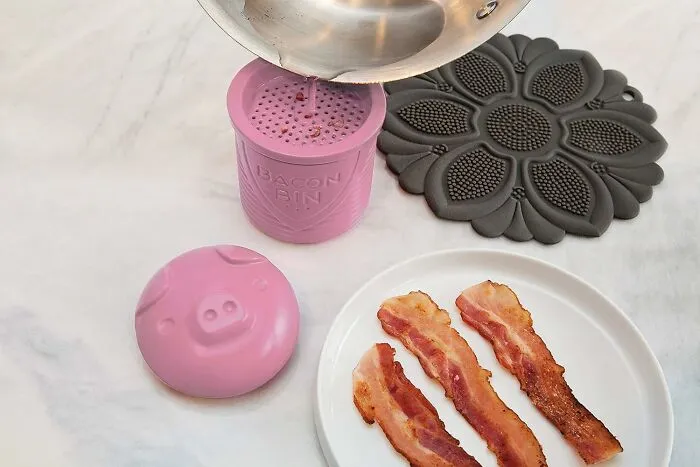Contain The Sizzle With This Brilliant <a Style="Display:inline;" Href="Https://Www.amazon.com/Talisman-Designs-00544-Silicone-Approved/Dp/B07f1f6rqh?crid=19h9emw4ek6oc&dib=eyj2ijoimsj9.dugboklphcnjuu3ggtqstqdul6zd32b93rmv8o3vbopyf0ratqbyuo0uqqm98ag6brb6luraqbc_rxuqsumj168tiikhxnnbzbchddkefa9aoscqjebf7jerb6b2c3-Fbta8upmzvxxlaad9trpoo0-6zbm4sbsb7wg_domfpd99pnj8mdzambl8jtixbran0mk7q3r3fm4ikzzhleo2nyweme0cmalfhtqxt8ebjmamb7lrnbgbtf1pqya2ib2hs1ojzqotgqglwqpx1hluwsk5itwndl9wrnz3ixnozgnbxuuu5tsc_wdolwreioga7cmxvrpvpvsqtb8t_d1o5yoocavnqfquoei4f-G3gbl8qkjthuvstbt--Eiu2xm1wzo6z71t8cmmu6fzogd1rlq1buwvx3dwyjo_e6ysufurcaexhsqjh2lezktx77bd.u-Ezdoumgpfdu-Lizba1zxhwodjjbkx80njoqnhwv0a&dib_tag=se&keywords=bacon+bin&qid=1741790380&sprefix=bacon+bin%2caps%2c282&sr=8-4&linkcode=ll1&tag=bpstarfish-20&linkid=7383c83e5e46e2a93e39e01b5f29b416&language=en_us&ref_=as_li_ss_tl" Target="_blank"><span Style="Font: Inherit; Color: #d74b1f;"> Bacon Bin Grease Holder </Span>