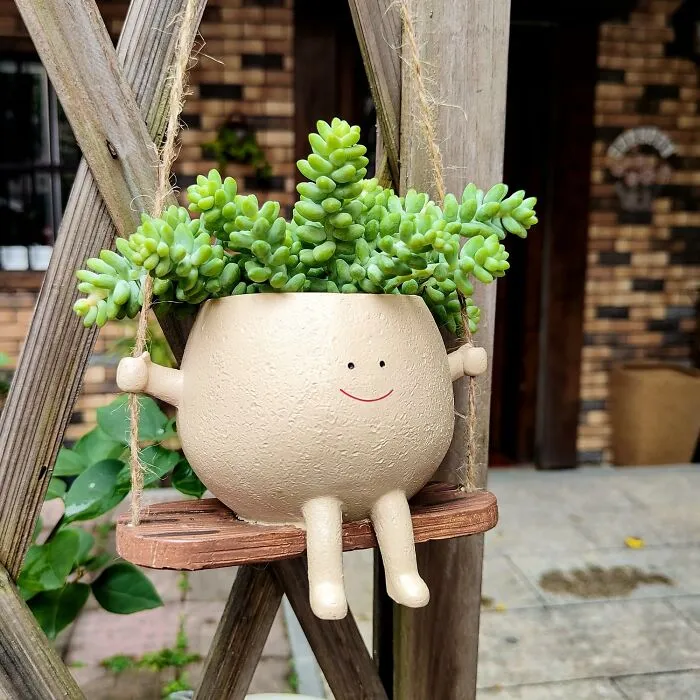 Elevate Your Garden Game With A <a Style="Display:inline;" Href="Https://Www.amazon.com/Umesong-Planter-Planters-Succulent-Christmas/Dp/B0c5dbzxw7?crid=2uf0zd1pwjan1&dib=eyj2ijoimsj9.7aokhiyquxjr_w8lru9vc4fi7pmcpclcgnbdkzspgagbsco64ze96-Nsbd2ezmoab73m_w66owu9z_cl7ikvyi3e7hbx4-S9cpeb3jvay0ydcibk9jsnfqton9b0ojaxeyfajolhrrb0o0vl1vpaji8edhmlqkrg8pmwnzrqli12dcqaeov-Pbdjz9vjsrujsdpcrk1-Eaxqj8a1musgid_y_oqlciisceqldan553xeldquaumiapkyclika0ho45dntztsxb_at2xf3vxctumcu2mapz2uqcity-A1vae.f0zyl3utep2ocxmx6u1jbxsju6zorbugalgzqzfbk8e&dib_tag=se&keywords=cute%2bplanter%2bboxes%2band%2bhanging%2bplanters&qid=1742798707&sprefix=cute%2bplanter%2bboxes%2band%2bhanging%2bplanters%2caps%2c192&sr=8-5-Spons&sp_csd=d2lkz2v0tmftzt1zcf9hdgy&th=1&linkcode=ll1&tag=bpparrot-20&linkid=b7978b7e0129d2518d8db373227c8a38&language=en_us&ref_=as_li_ss_tl" Target="_blank"><span Style="Font: Inherit; Color: #d74b1f;"> Cute Hanging Planter </Span> That's The Perfect Pick-Me-Up For Any Patio, Porch, Or Sun-Kissed Corner