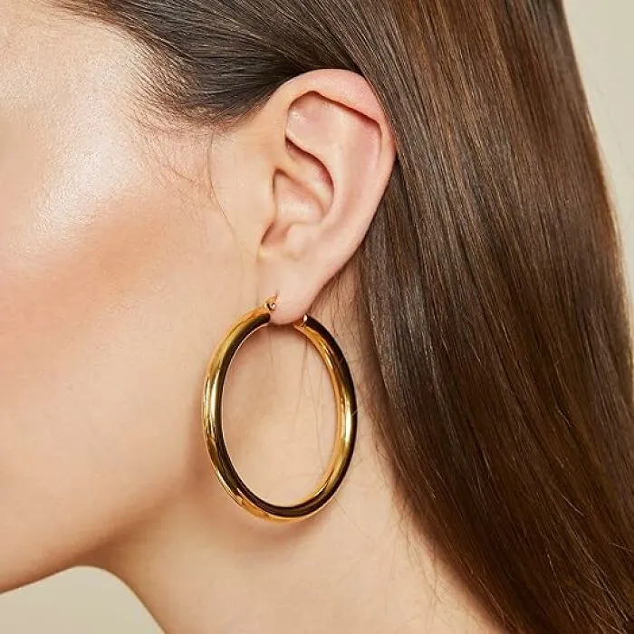 Basic Hoops? Send Them To The Donation Bin! You Can Upgrade Your Ear Game And Support A Black-Owned Business At The Same Time With These <a Style="Display:inline;" Href="Https://Www.amazon.com/Bychari-Large-Sade-Hoops/Dp/B08ys2jjl6?&linkcode=ll1&tag=bpsheep-20&linkid=71dd990f6e28f81a9dab59b404378494&language=en_us&ref_=as_li_ss_tl" Target="_blank"><span Style="Font: Inherit; Color: #d74b1f"> Bychari Hoop Earrings</Span>.