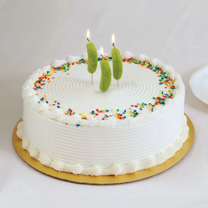 Dill-Ightful Ambiance Is Just A Spark Away With The <a Style="Display:inline;" Href="Https://Www.amazon.com/Genuine-Fred-Pickle-Shaped-Birthday-Gift-Ready/Dp/B0drd4rjgv?&linkcode=ll1&tag=bpmammoth-20&linkid=7ccc4f135c2e4f5573ce536f469dbcf3&language=en_us&ref_=as_li_ss_tl" Target="_blank"><span Style="Font: Inherit; Color: #d74b1f;"> Pickle Candles </Span> That Bring A Sour Twist To A Party