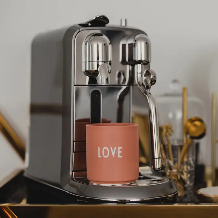 Your Coffee Machine Is A Haven For Mold, Mildew, And Old Coffee Oils, But These <a Style="Display:inline;" Href="Https://Www.amazon.com/Quick-Clean-6-Pack-Cleaning-Machines/Dp/B074ck3qsh?ie=utf8&th=1&linkcode=ll1&tag=bplion-20&linkid=12f1b62ab5c06f215063155608a45ffc&language=en_us&ref_=as_li_ss_tl" Target="_blank"><span Style="Font: Inherit; Color: #d74b1f;"> Coffee Machine Cleaning Pods </Span> Are The Perfect Shot Of Cleaning You Need