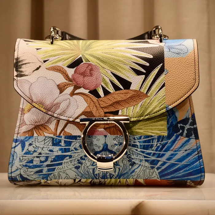 Your Purse Is A Black Hole For Germs And Dirt, But This <a Style="Display:inline;" Href="Https://Www.amazon.com/Dp/B07lfhk64c?_encoding=utf8&pd_rd_i=b07lfhk64c&qid=1741342794&pd_rd_w=cqp93&content-ID=amzn1.sym.8591358d-1345-4efd-9d50-5bd4e69cd942%3aamzn1.sym.8591358d-1345-4efd-9d50-5bd4e69cd942&pf_rd_p=8591358d-1345-4efd-9d50-5bd4e69cd942&pf_rd_r=jwj7sa2t2wmtttb34p43&pd_rd_wg=y8uni&pd_rd_r=2b150fe6-62e7-4ab1-9797-09d2cf44fb00&pd_rd_plhdr=t&th=1&linkcode=ll1&tag=bplion-20&linkid=2c59434ce5d77ad523719b109d619724&language=en_us&ref_=as_li_ss_tl" Target="_blank"><span Style="Font: Inherit; Color: #d74b1f;"> Bag Cleaning Sticky Ball </Span> Is The Quick Fix You Need - Just Roll It Around And Watch As The Grime And Grunge Disappear, Leaving Your Handbag Fresh And Clean (And Not A Biohazard)