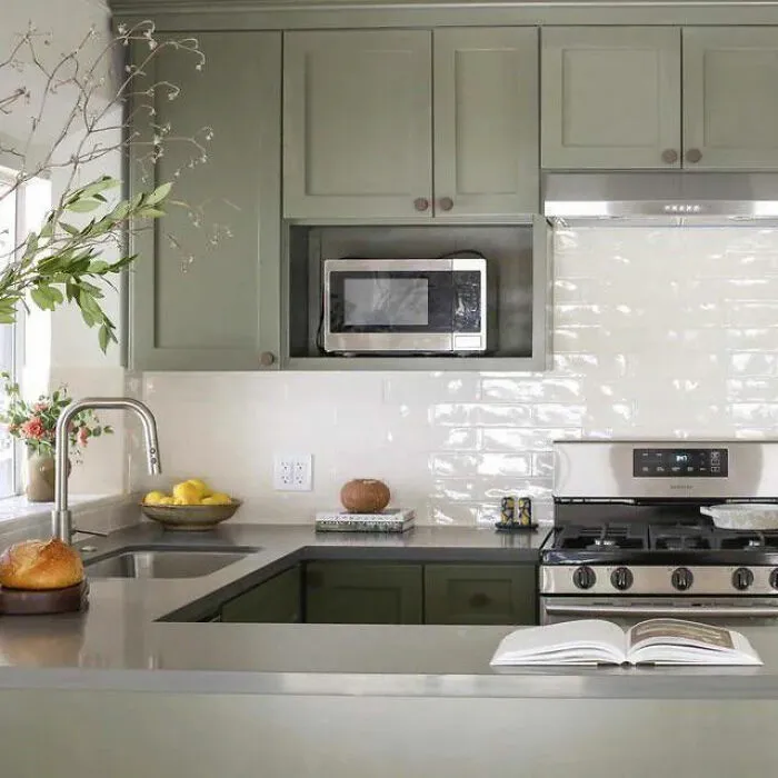 Backsplashes That I Would Avoid: High Reflectivity