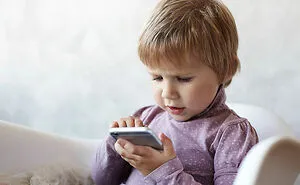 “Putting Their Child In A Beauty Pageant”: 30 Behaviors That Scream “Trashy Parenting”