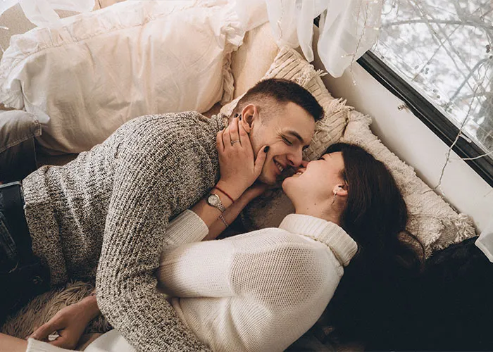 “I Started To Like Pink Again”: 50 Women Recall The Instant They Just Knew He Was ‘The One’