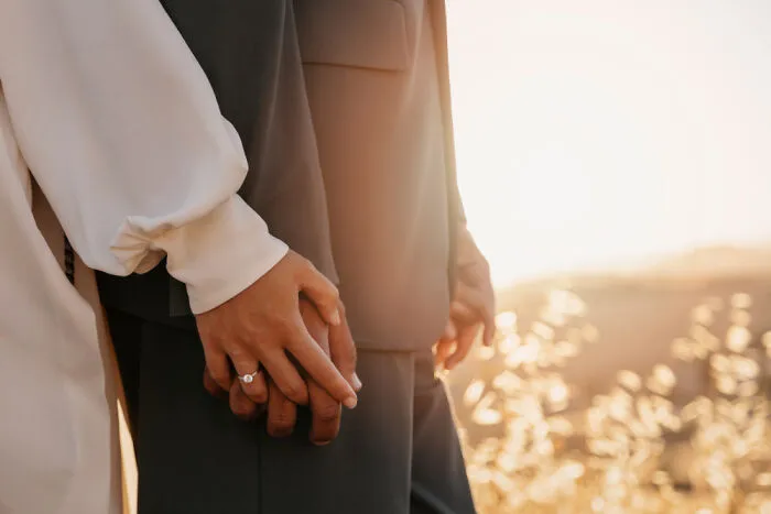 “I Never Talked To Her Again”: 35 Heartbreaking Stories Of How Friendships Ended