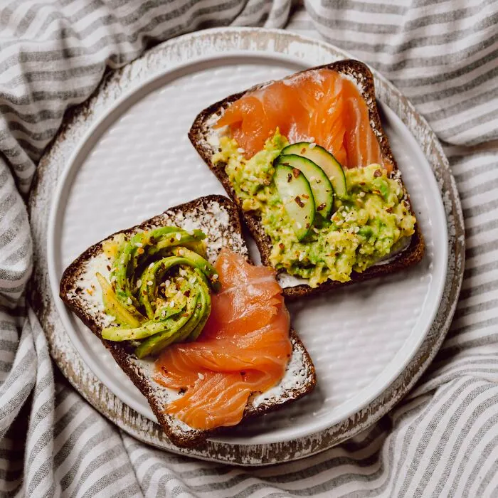“Cutting Out All Fats”: 40 Harmful Things That Many People Assume Are Good For Them