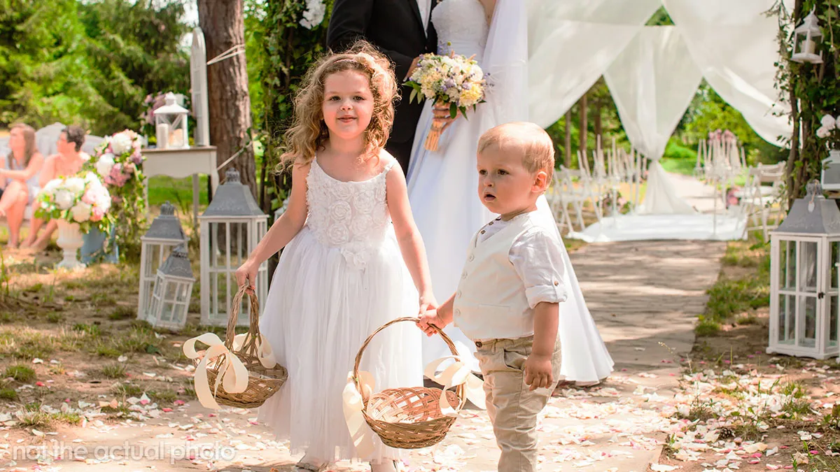 Lady Vows Her Wedding Will Be Her Last Kid-Friendly Event After They Ruin Her Unique Guest Book