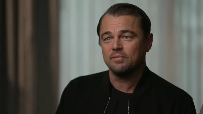 Celebrity Conspiracy Theories That These Folks Think Could Actually Be True (30 Examples)