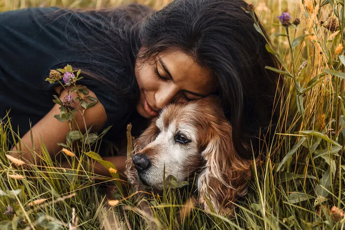 21 Heartwarming Photos Capturing The Special Bond Between Animals And Their Humans By Lea Styger