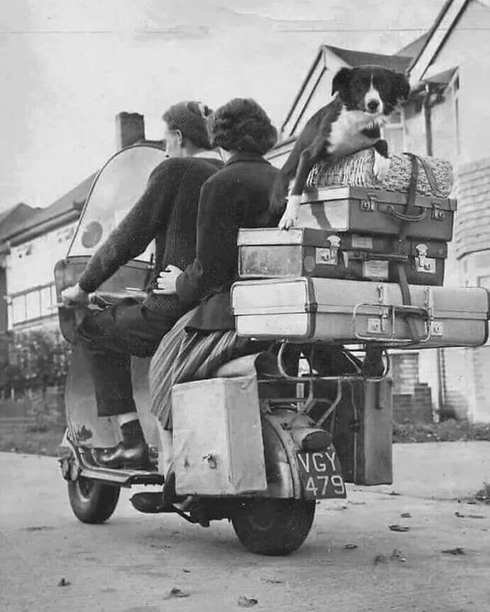 Familia en Vespa, años 50