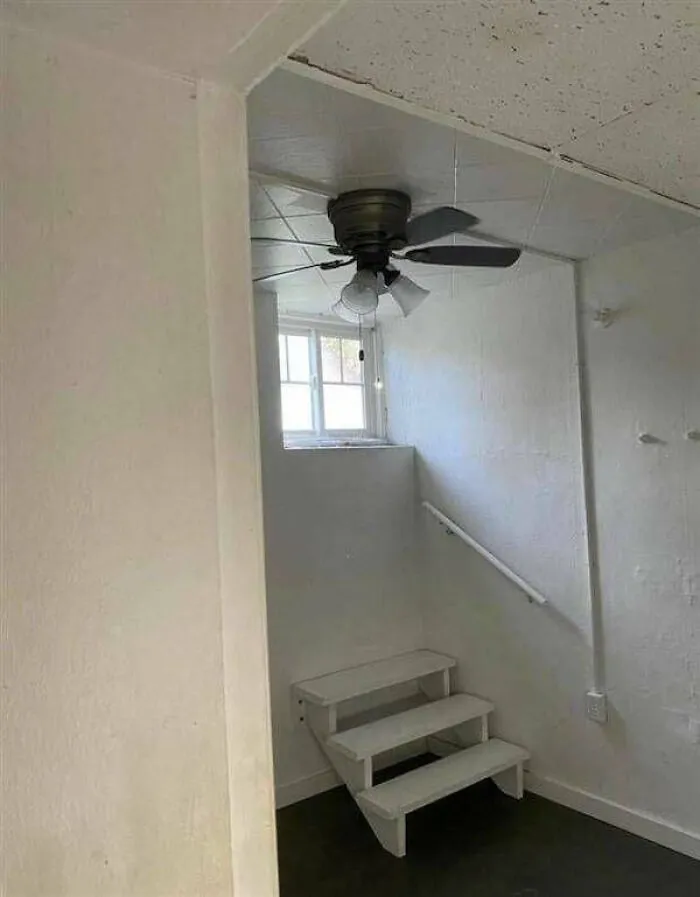 Sit here to feel a fan! Don't stand up though