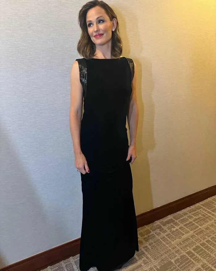 In 2018, Jennifer Garner Confronted Photographers And Asked For “Space” As She Went To Help Her Former Husband, Ben Affleck, Check Back Into Rehab