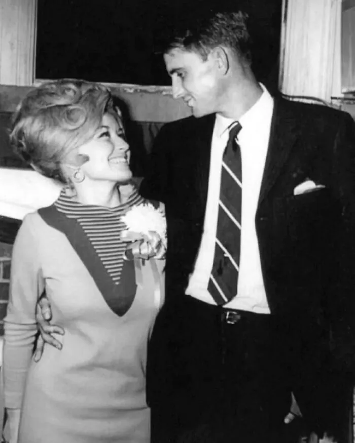 Here Are Some Lovely Photos Of Young Dolly Parton With Her Husband