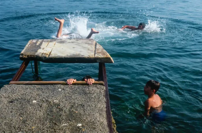 30 Candid And Unusual Moments In Life Captured By Jeffrey De Keyser (New Pics)
