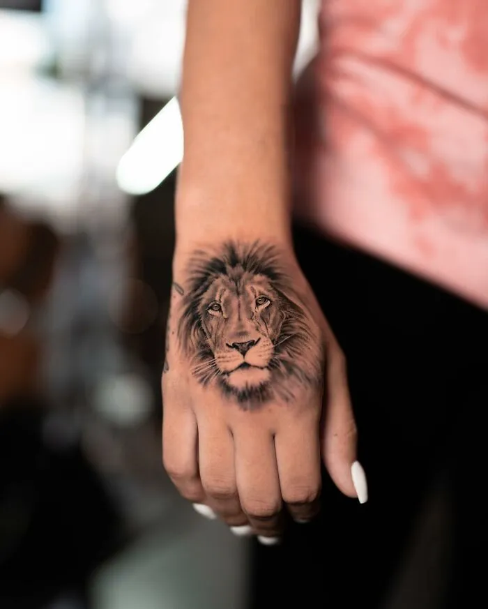 This Tattoo Artist’s Work Is So Realistic, You Might Want To Do A Double Take (25 Pics)