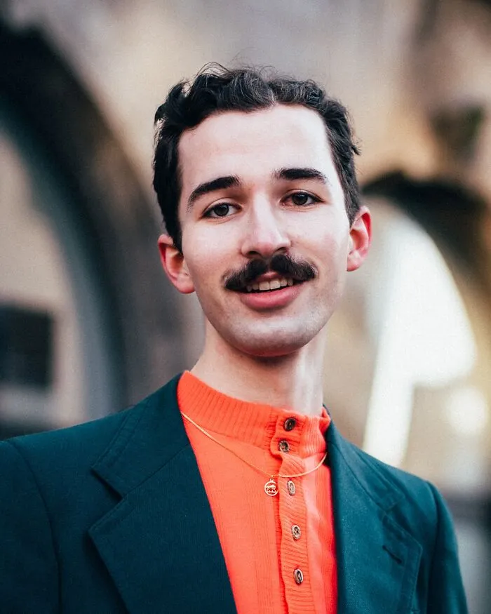 40 Strangers Who Stood Out On The Street, Captured By This Photographer