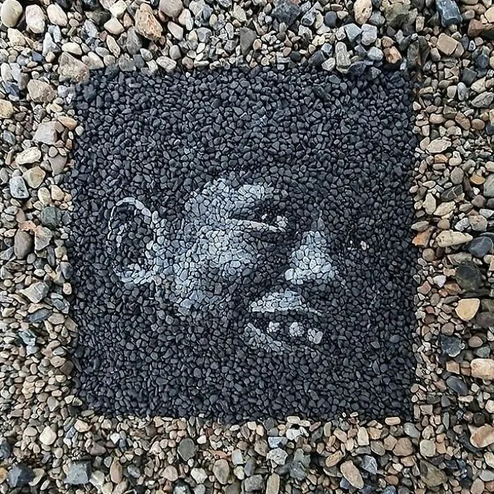 British Artist Justin Bateman Creates Intricate Art Using Pebbles (40 New Pics)