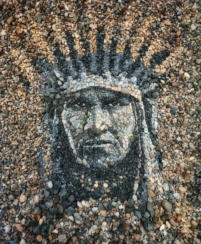 British Artist Justin Bateman Creates Intricate Art Using Pebbles (40 New Pics)