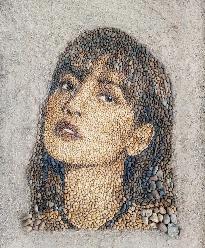 British Artist Justin Bateman Creates Intricate Art Using Pebbles (40 New Pics)