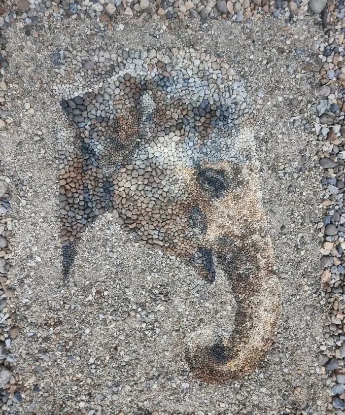 British Artist Justin Bateman Creates Intricate Art Using Pebbles (40 New Pics)