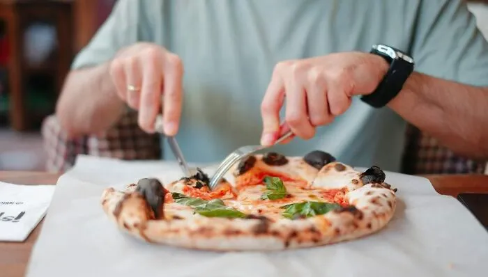 Eating Pizza With A Knife And Fork Or With Your Hands?
