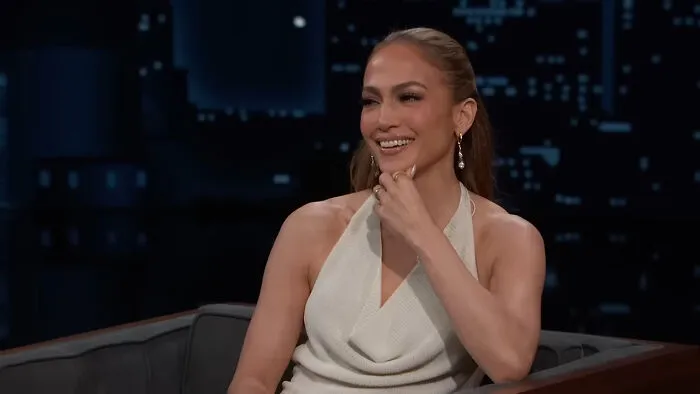 People Are Confused How These 50 Celebrities Are Considered Attractive As They Don’t See It