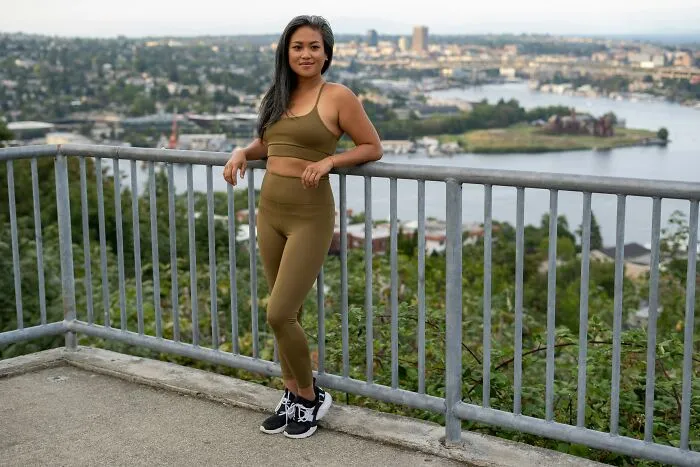 27 Times Someone’s Work Outfit Was So Inappropriate, They Were Asked To Change