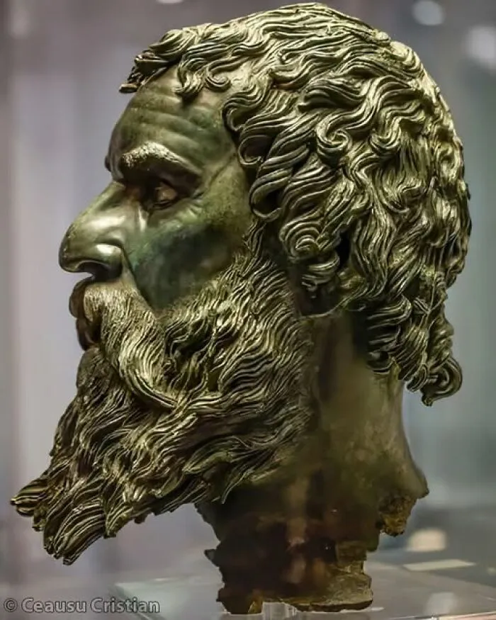 This Is The Head Of Seuthes III, A Bronze Sculpture From Around 310–300 Bc, And It’s One Of The Most Stunning Examples Of Ancient Realism You’ll Ever See
