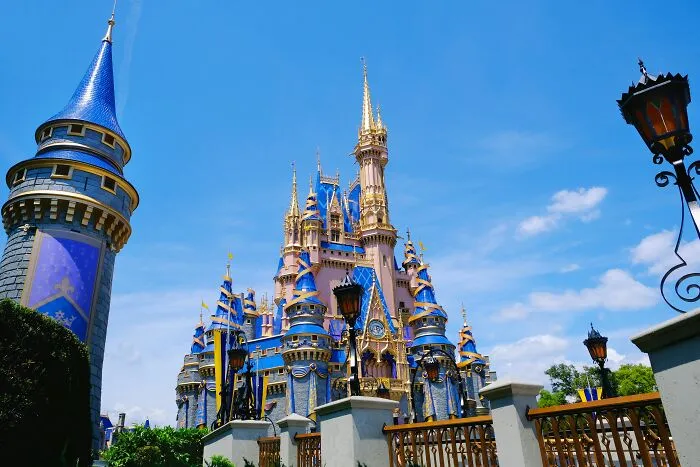 If You Don’t Want To Visit Places That Are Simply Overrated, Here Are 25 To Steer Clear Of