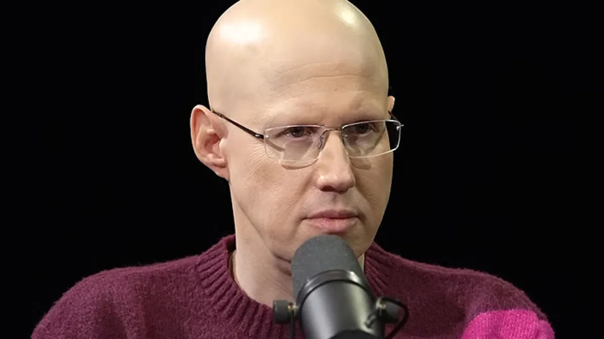 "Mortified" Comedian Apologizes To Millie Bobby Brown After She Slams Him For "Mommy Makeover" Jab