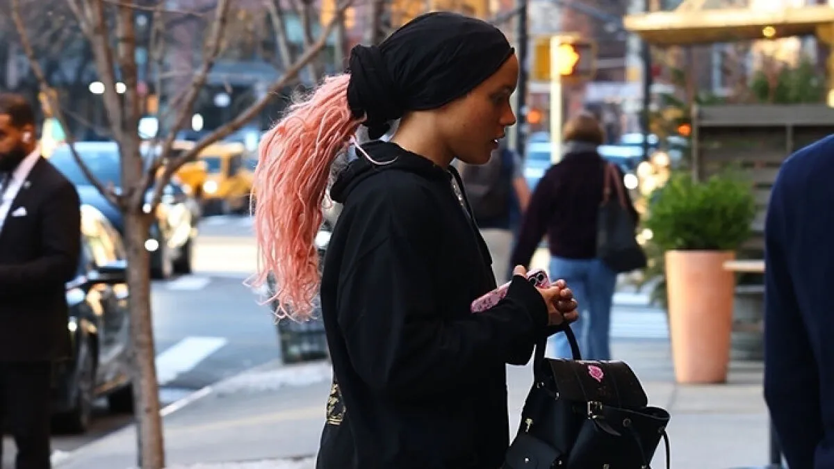 Robert De Niro's Nepo Baby Son Shows Off Transformation With Heels And Pink Hair In Rare Sighting