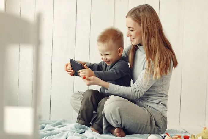 30 Times Society Just Pretended Something Creepy Was Totally Fine