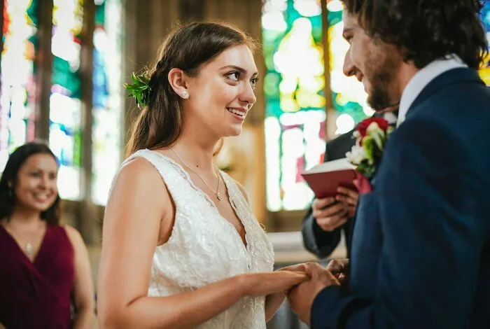 30 Wedding Guests Who Couldn’t Hold Their Peace, So They Objected