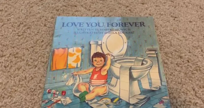 "Candyland Invented During The Polio Epidemic": 30 Wholesome Things That Are Actually Disturbing