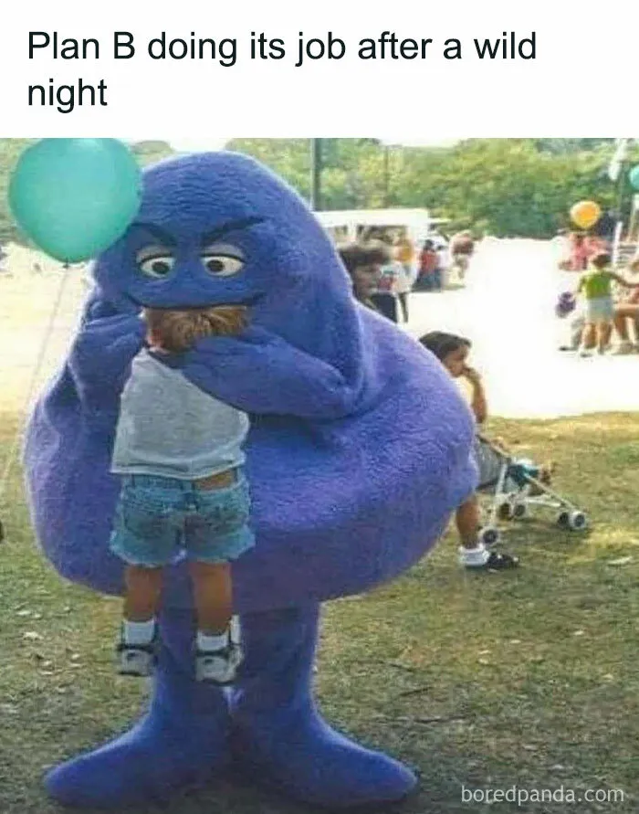 This Insta Page Shares Pics With Zero Context, Here Are 40 Of The Funniest And Weirdest Ones (New Pics)