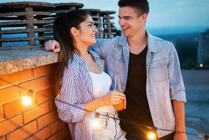 20 Hombres preguntando a mujeres aquello que siempre quisieron saber