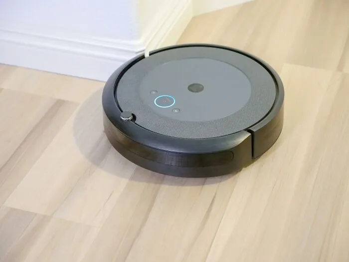 Person Seeks Help: "What Are Your Best House Cleaning Lifehacks?" And 30 Folks Online Deliver