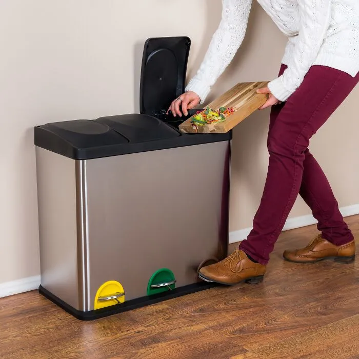 Person Seeks Help: "What Are Your Best House Cleaning Lifehacks?" And 30 Folks Online Deliver