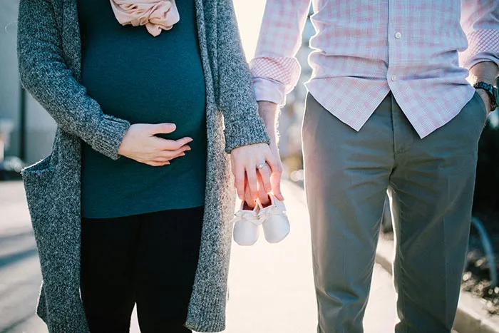“Just Had Their Baby Shower”: 35 Times “Just A Friend” Was Actually A Lot More Than That
